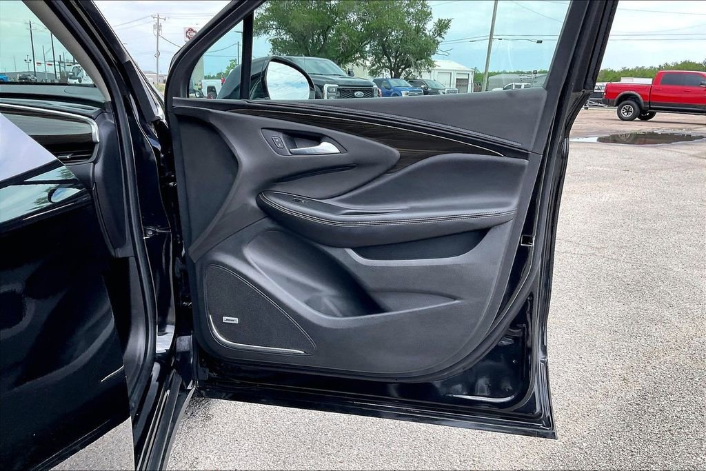 Used 2019 Buick Envision Premium w/ LPO, Cargo Package AWD/4WD image 29
