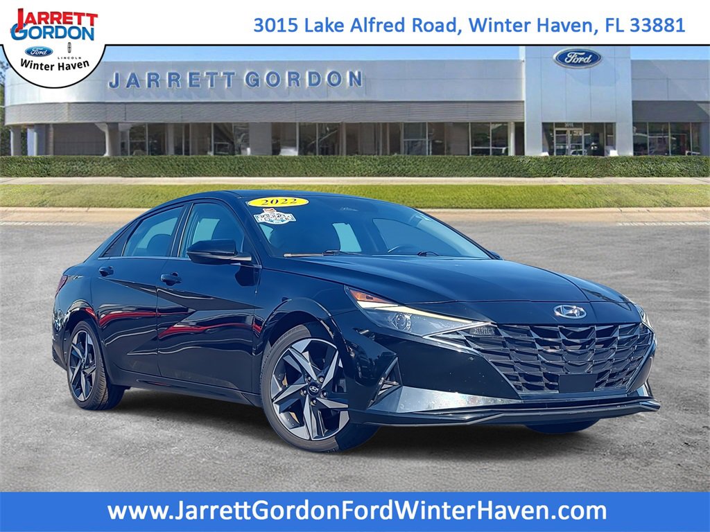 Used 2022 Hyundai Elantra SEL w/ Convenience + Premium Package