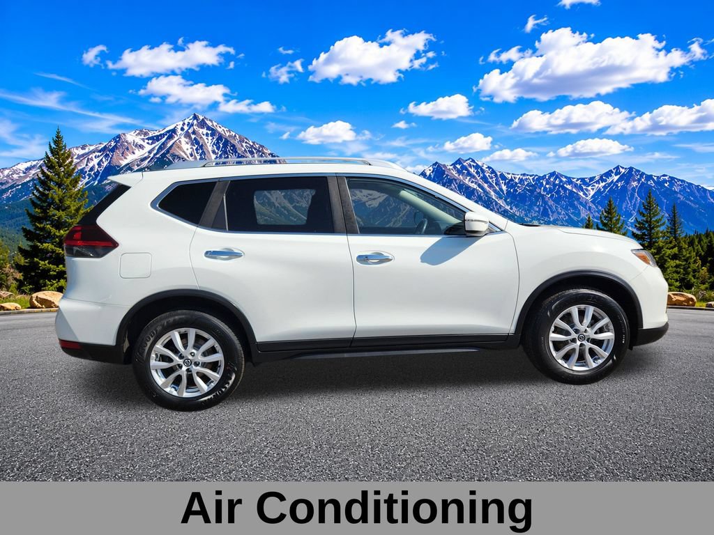 Used 2020 Nissan Rogue SV AWD/4WD image 2