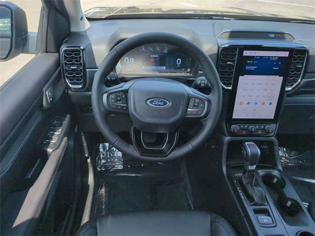 Certified 2025 Ford Ranger Lariat w/ Black Appearance Package image 16