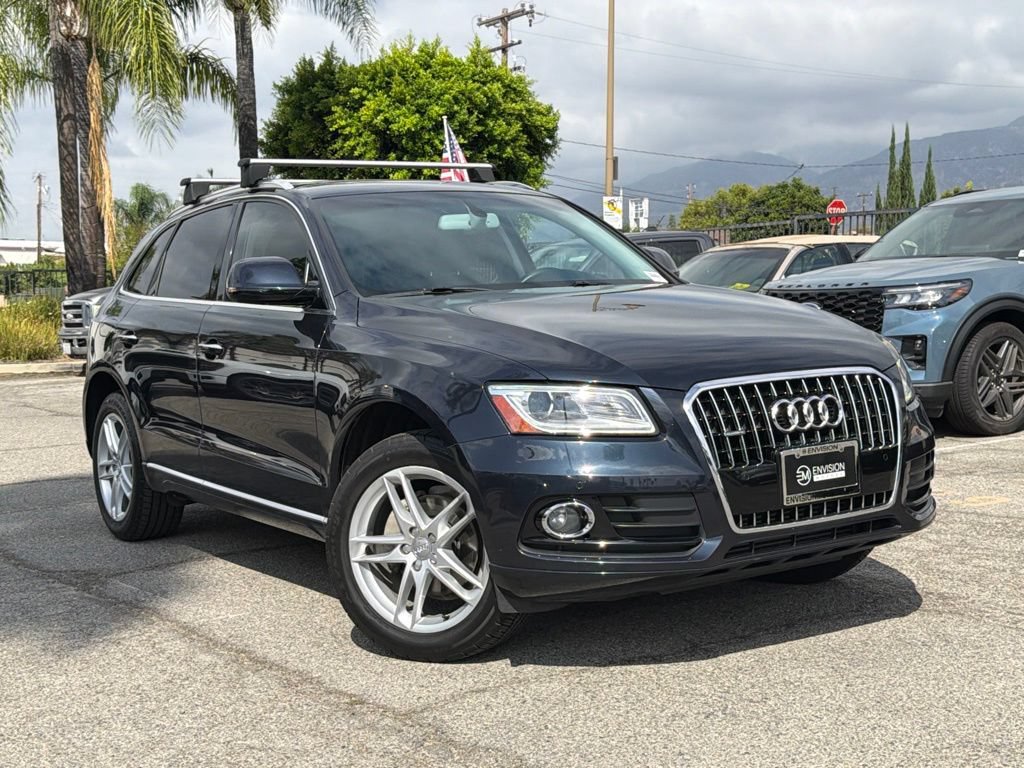 Used 2017 Audi Q5 2.0T Premium Plus w/ Technology Package AWD/4WD image 3