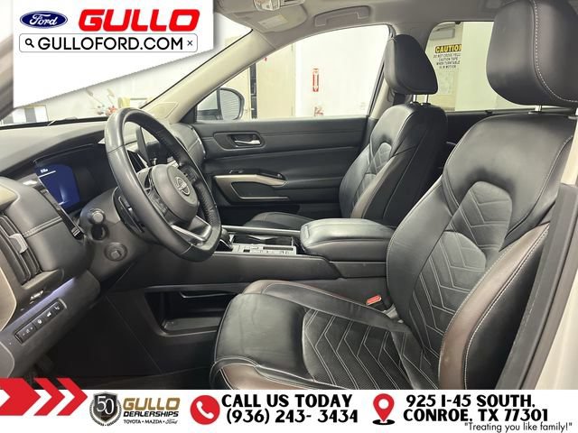 Used 2024 Nissan Pathfinder Platinum FWD image 30