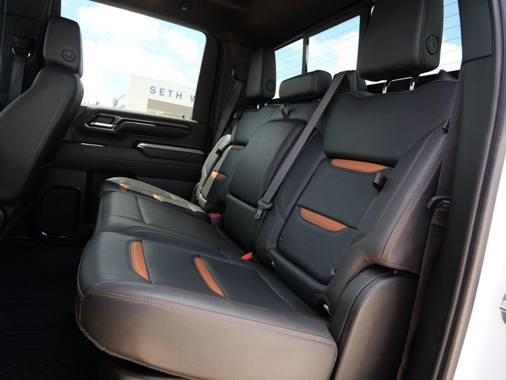 Used 2024 GMC Sierra 2500 AT4 w/ AT4 Premium Plus Package AWD/4WD image 16