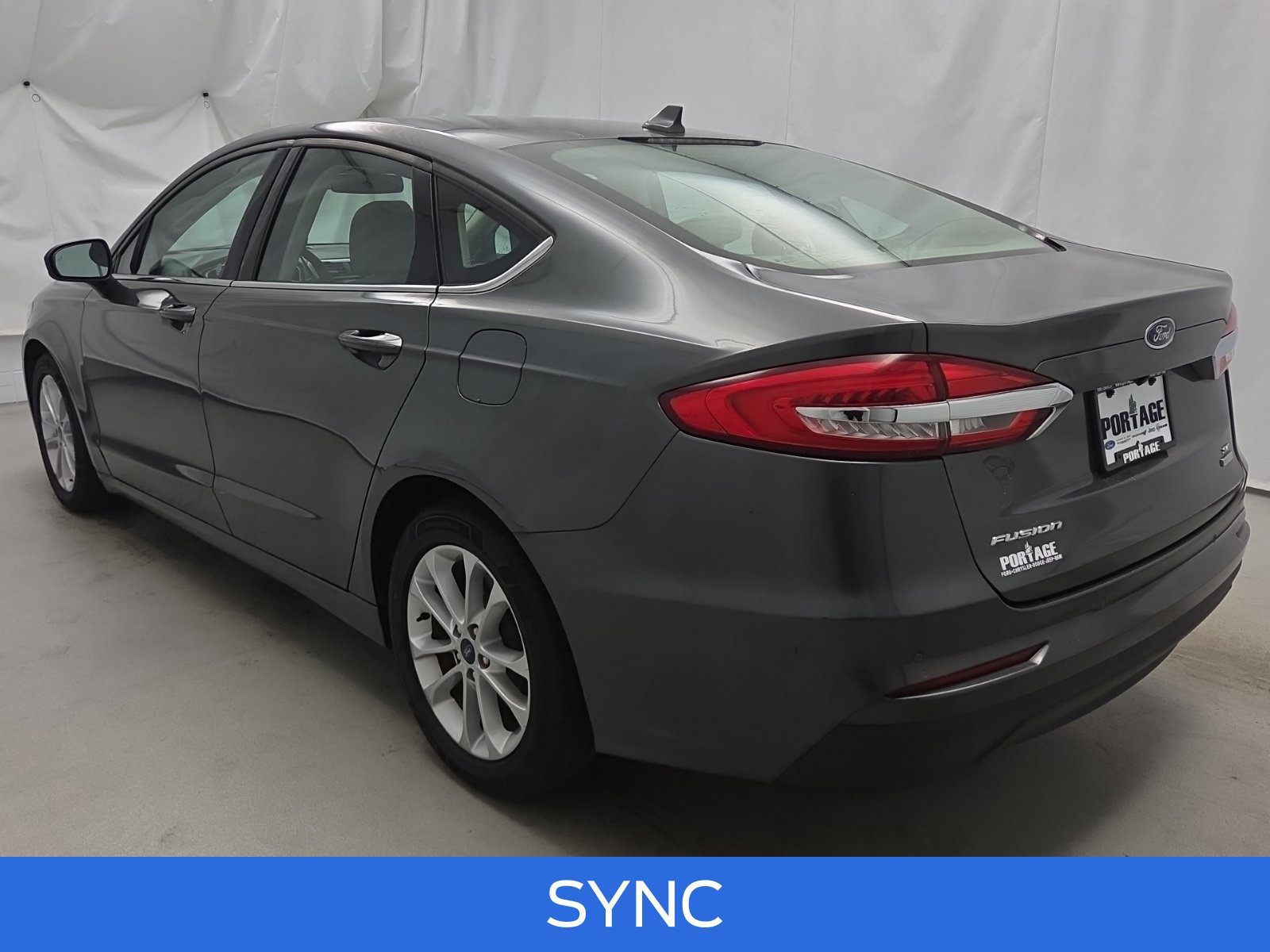 Certified 2020 Ford Fusion SE FWD image 5