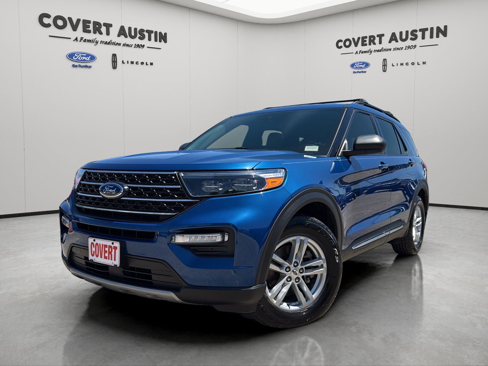 Certified 2020 Ford Explorer XLT w/ Equipment Group 202A RWD image 1