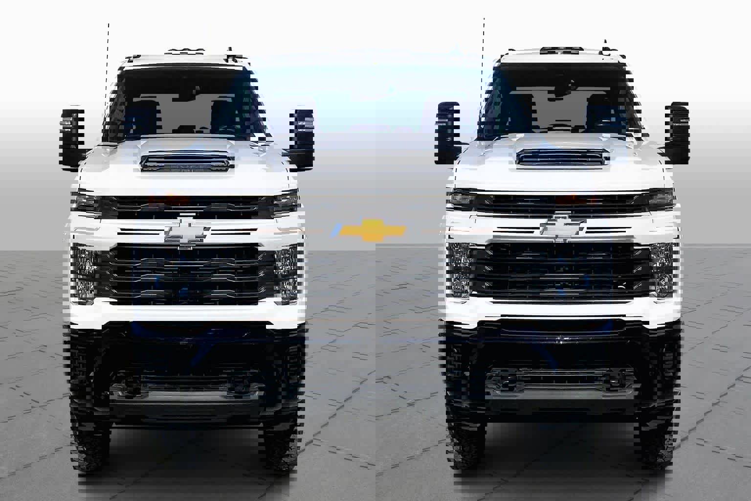 Used 2024 Chevrolet Silverado 2500 Custom w/ Custom Value Package image 6