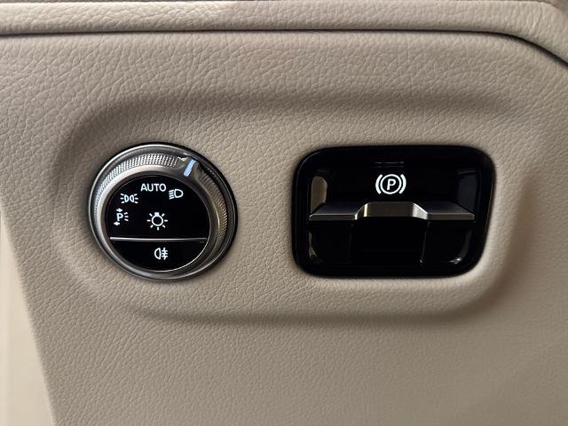 Used 2023 Mercedes-Benz EQS 450+ SUV image 15