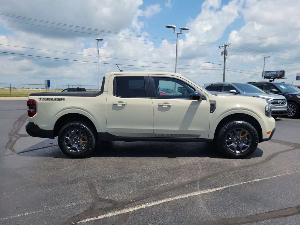 Certified 2024 Ford Maverick Tremor w/ Tremor Off-Road Package AWD/4WD image 3