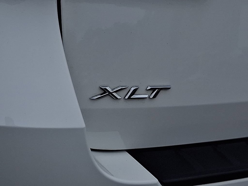 Certified 2023 Ford Explorer XLT w/ Equipment Group 202A AWD/4WD image 31