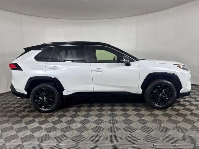 Used 2025 Toyota RAV4 XSE w/ Advanced Technology Package AWD/4WD image 2