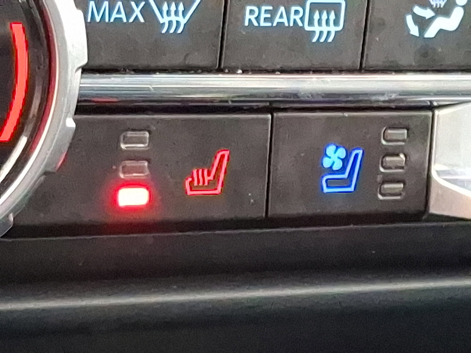 Certified 2023 Ford F150 Lariat w/ Equipment Group 502A High image 25