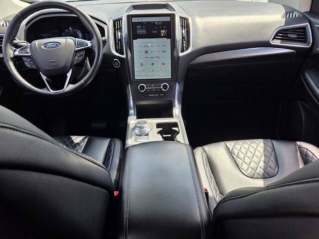 Certified 2024 Ford Edge Titanium AWD/4WD image 8