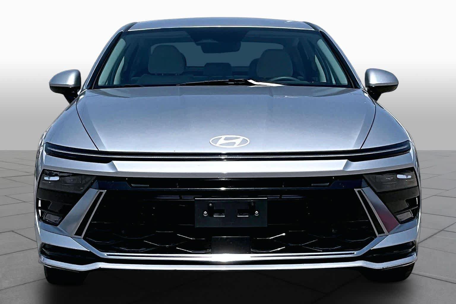 Used 2025 Hyundai Sonata SEL FWD image 4