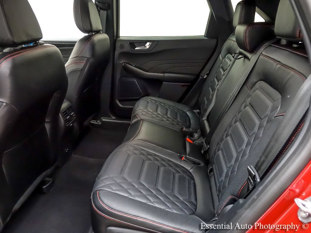Certified 2023 Ford Escape ST-Line Elite w/ Premium Technology Package AWD/4WD image 11