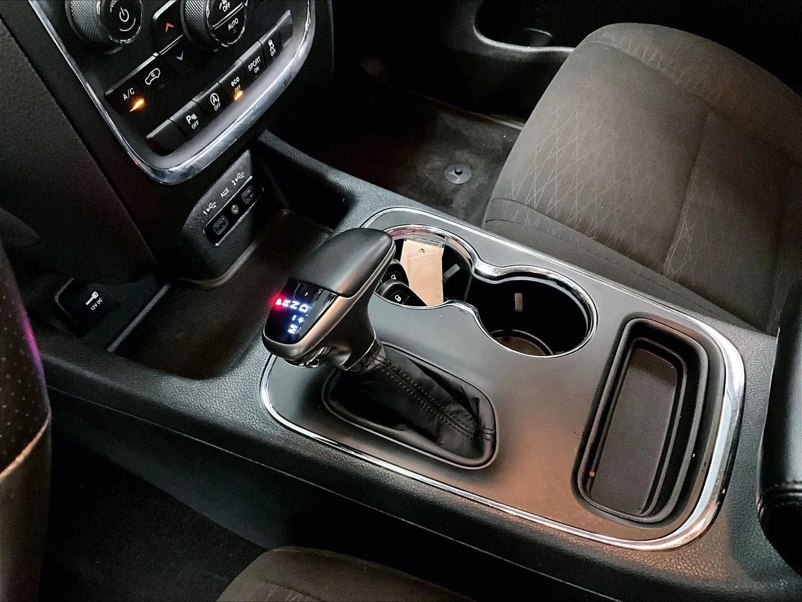 Used 2018 Dodge Durango SXT w/ Quick Order Package 2BB AWD/4WD image 16