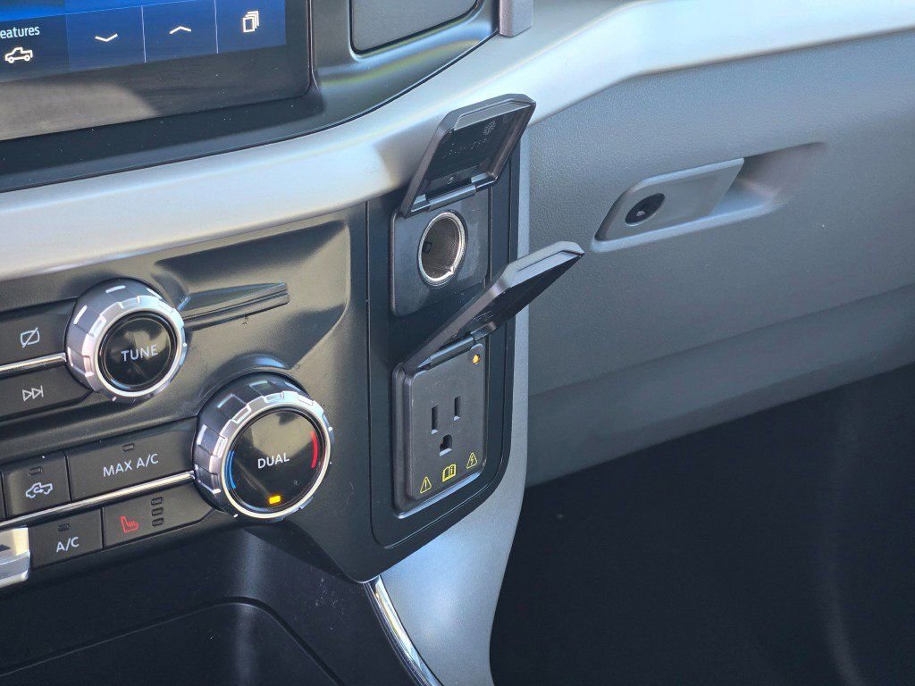 Certified 2022 Ford F150 XLT w/ Equipment Group 302A High image 30