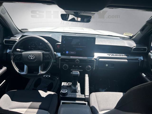 Used 2025 Toyota Tacoma TRD Sport AWD/4WD image 3