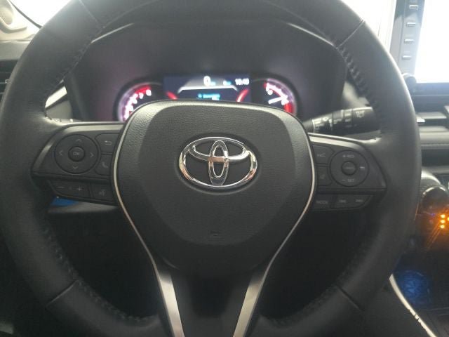 Used 2021 Toyota RAV4 Limited AWD/4WD image 19