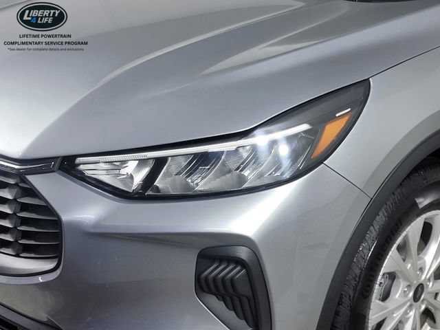 Certified 2023 Ford Escape Active AWD/4WD image 10