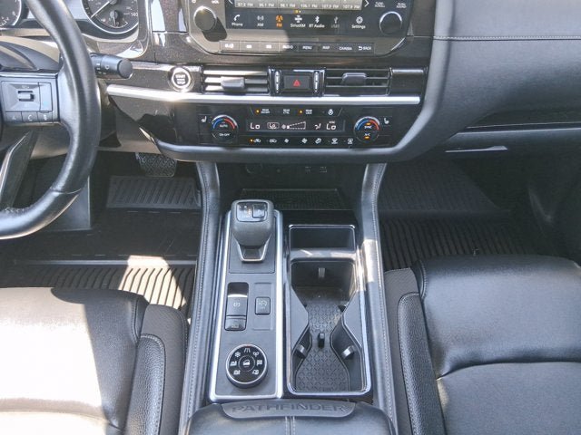 Used 2023 Nissan Pathfinder SL w/ Black Appearance Package AWD/4WD image 11