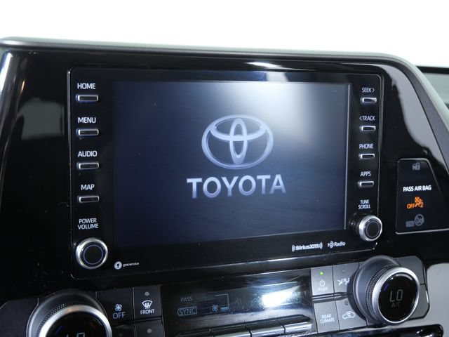 Used 2021 Toyota Highlander LE AWD/4WD image 22