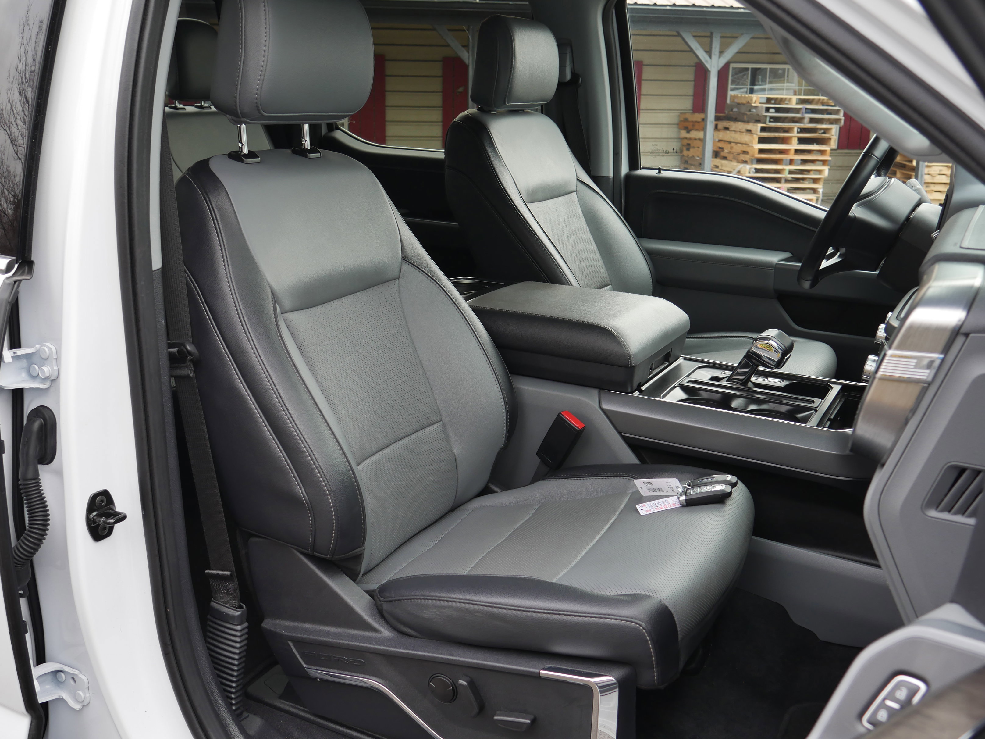 Certified 2023 Ford F150 Lariat image 31