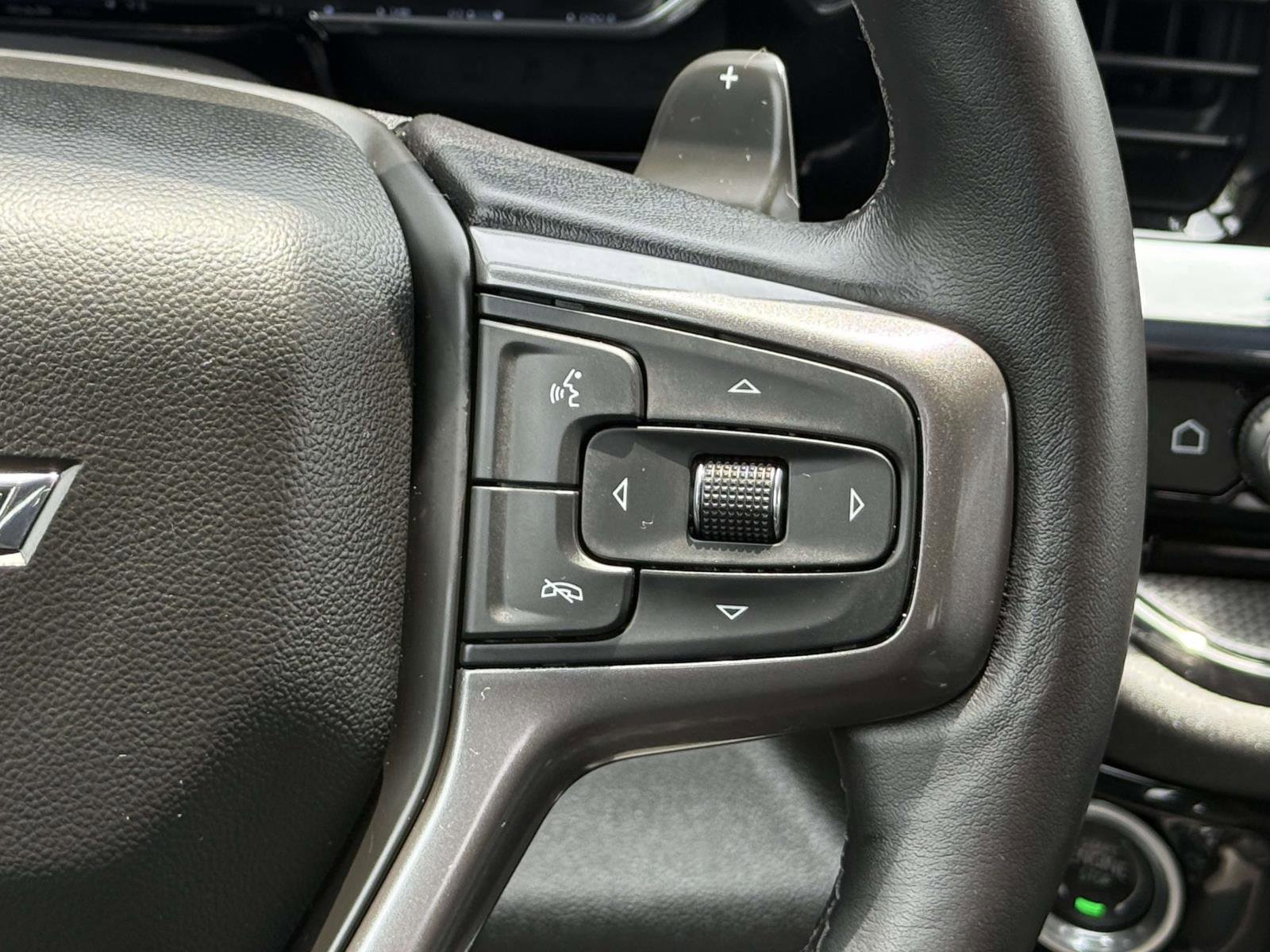 Used 2022 Chevrolet Silverado 1500 ZR2 w/ Technology Package AWD/4WD image 14