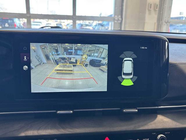 Used 2024 Kia Carnival EX image 14