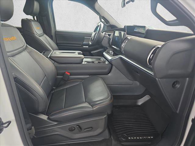 Certified 2025 Ford Expedition Tremor AWD/4WD image 28