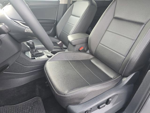 Used 2021 Volkswagen Tiguan SE image 21