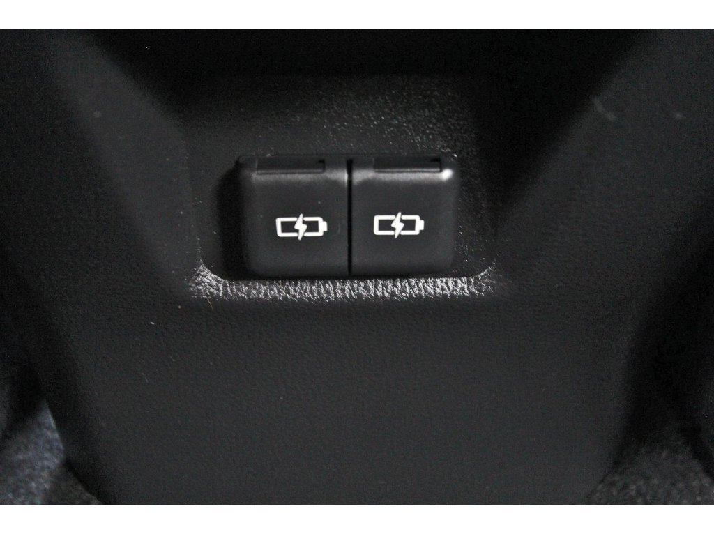 Used 2025 Toyota RAV4 XLE Premium w/ Blackout Package (GST) FWD image 13