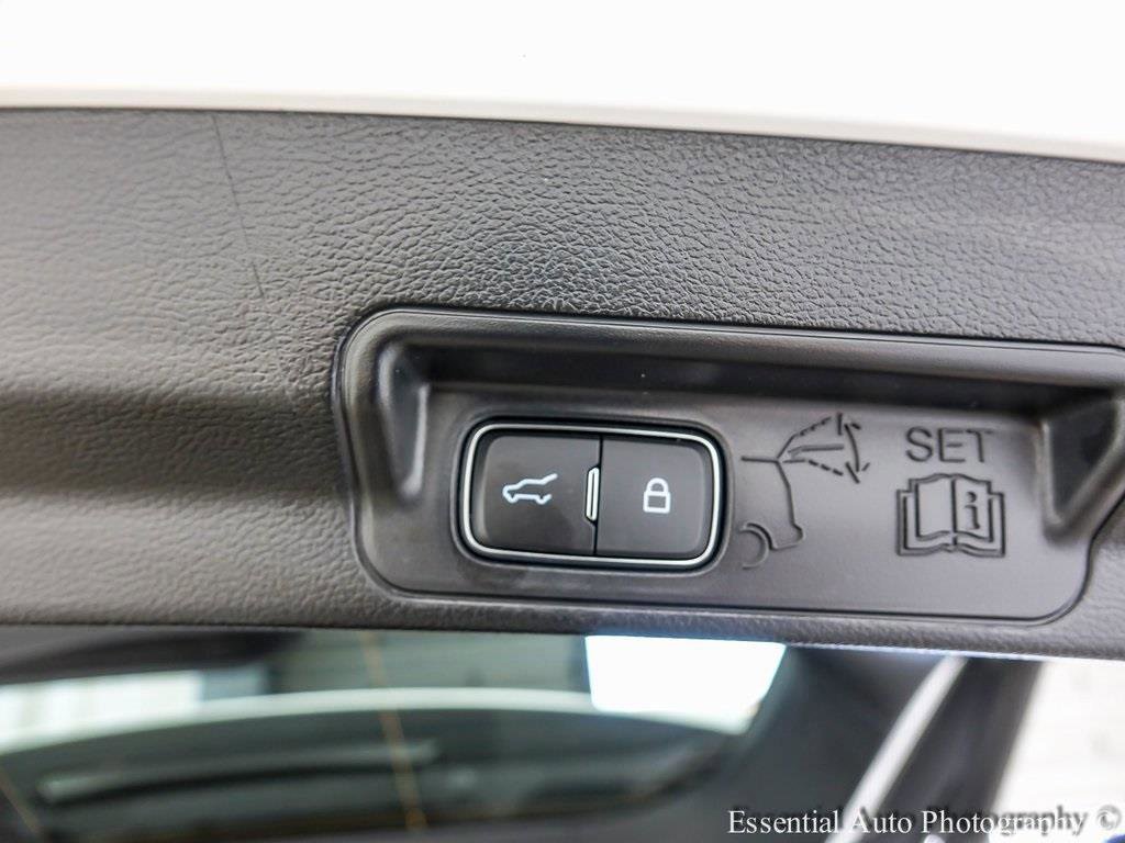 Certified 2022 Ford Explorer XLT image 23