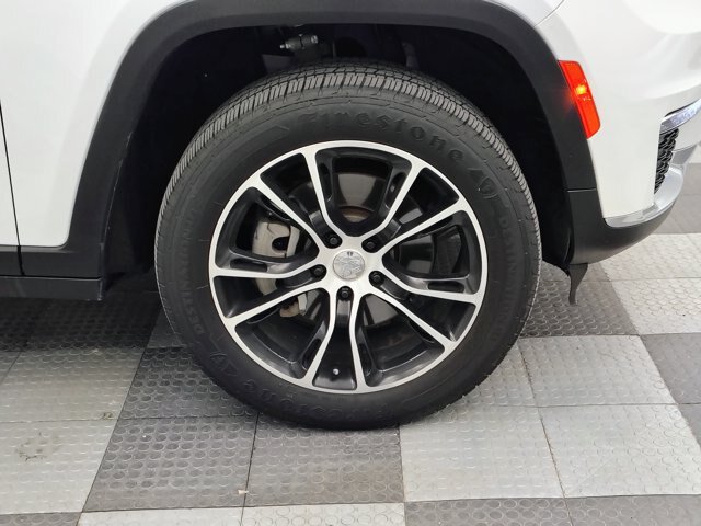 Used 2022 Jeep Grand Cherokee L Limited AWD/4WD image 13