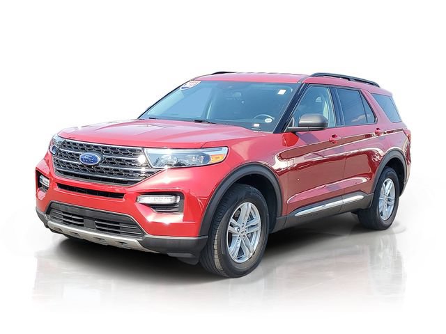 Certified 2023 Ford Explorer XLT w/ Equipment Group 202A AWD/4WD image 2