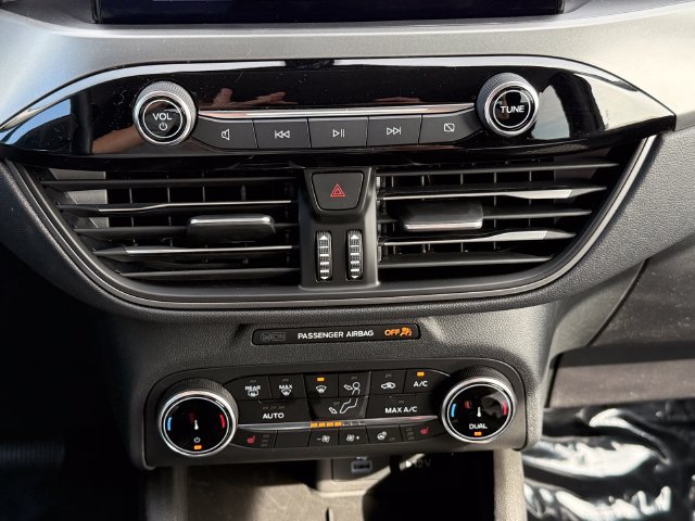 Certified 2023 Ford Escape Active AWD/4WD image 11