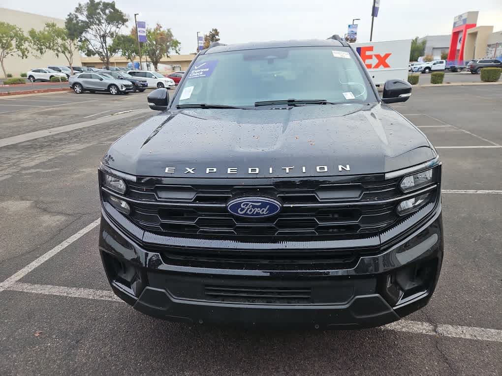 Certified 2026 Ford Expedition Active AWD/4WD image 2