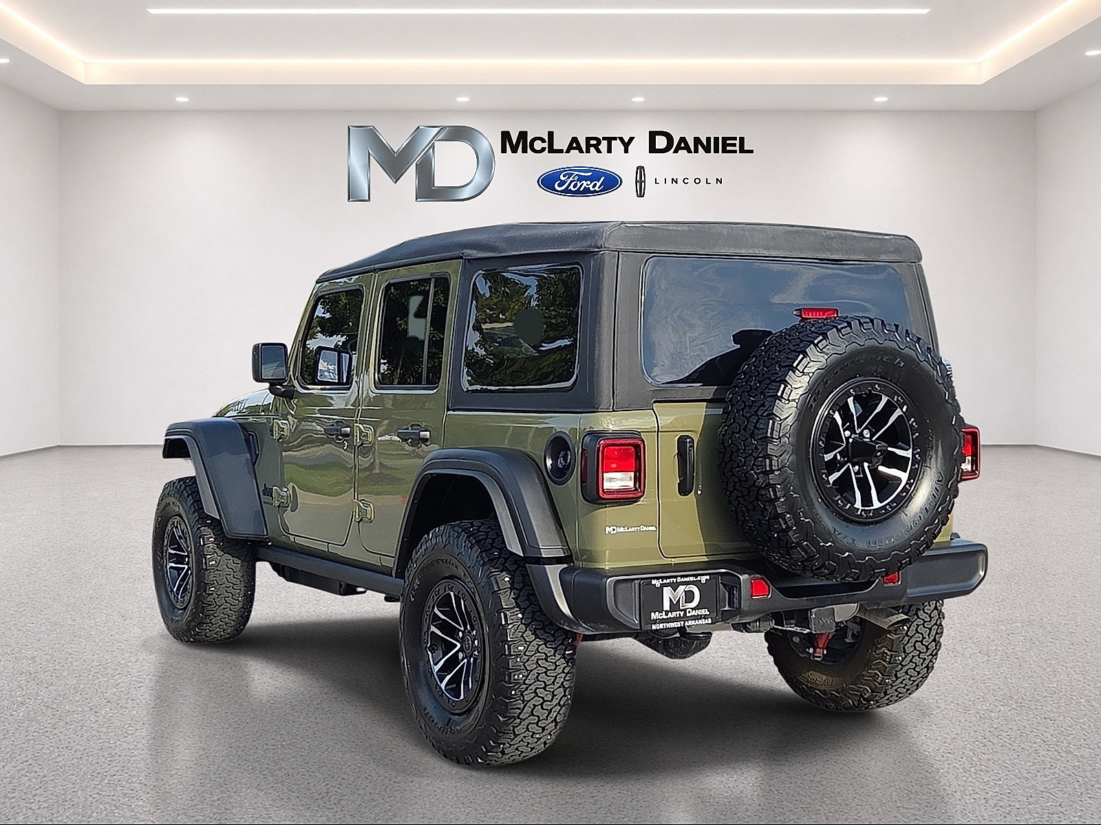 Used 2026 Jeep Wrangler Unlimited Sport AWD/4WD image 4
