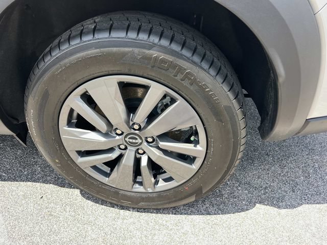 Used 2024 Nissan Pathfinder SV AWD/4WD image 14