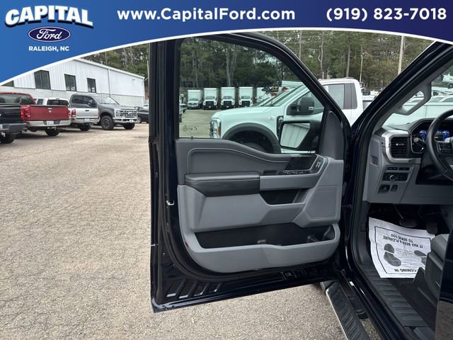 Certified 2022 Ford F150 XLT w/ Equipment Group 302A High image 20