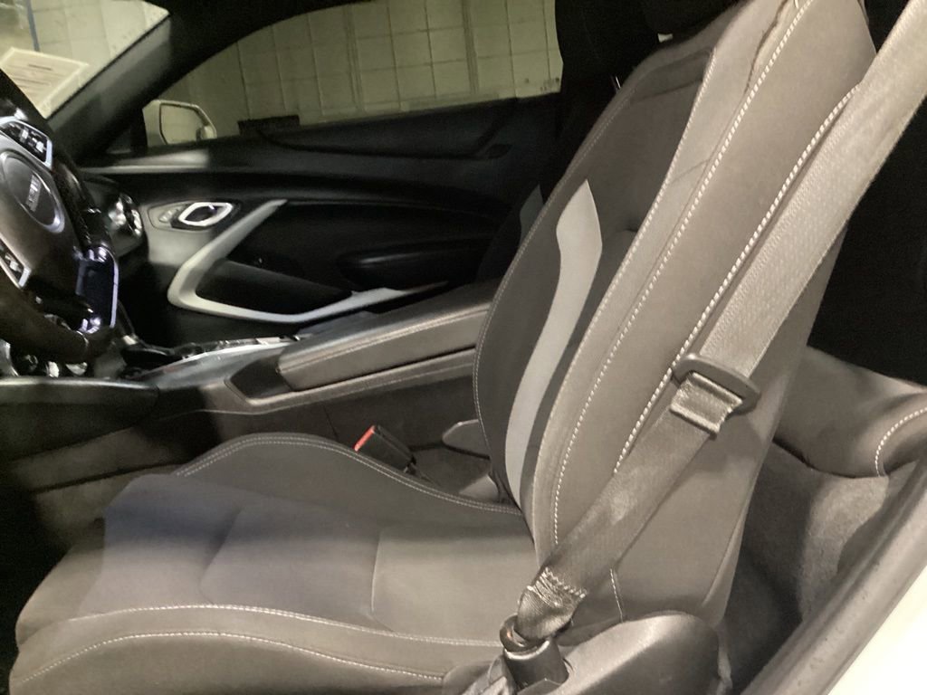 Used 2020 Chevrolet Camaro LT image 11
