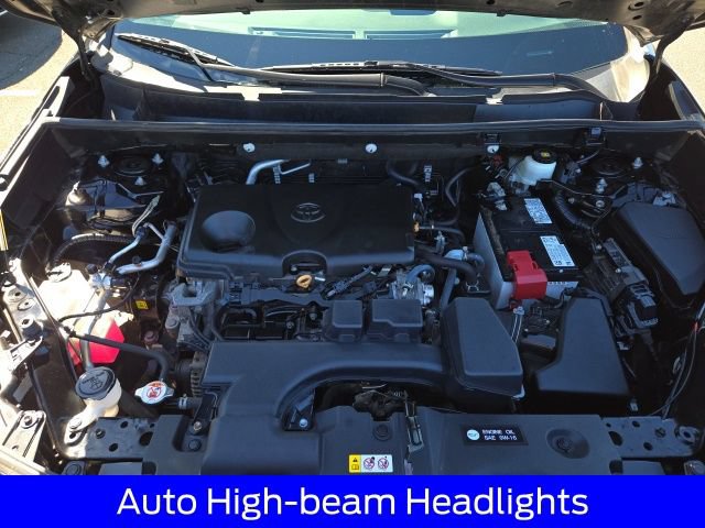 Used 2022 Toyota RAV4 XLE AWD/4WD image 20