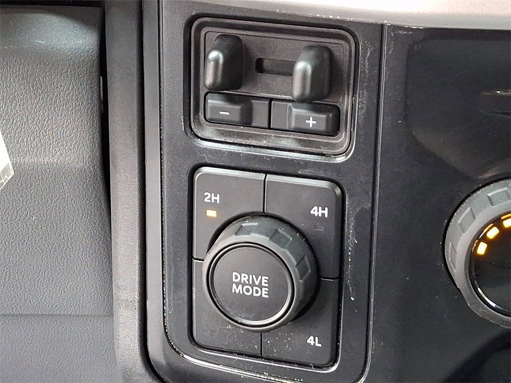 Certified 2025 Ford F250 XLT w/ Snow Plow Prep Package image 26