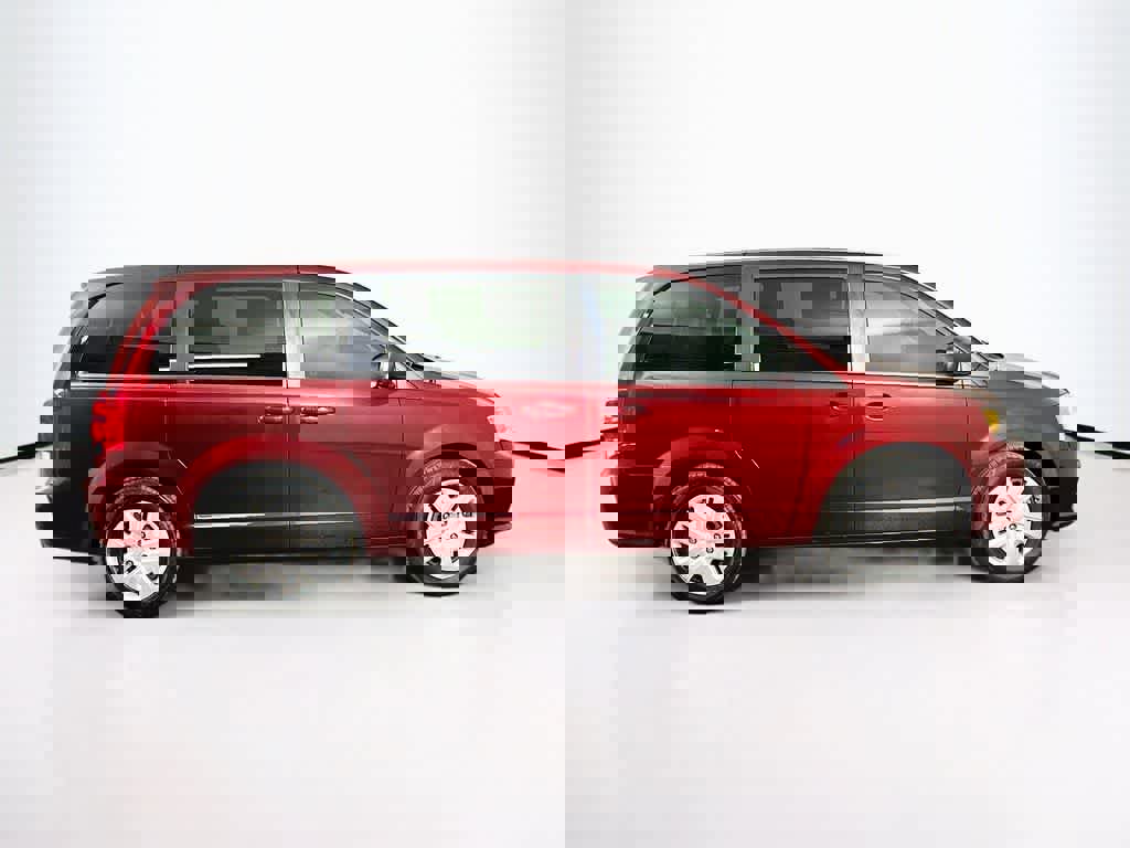 Used 2018 Dodge Grand Caravan SE w/ UConnect Hands-Free Group image 26