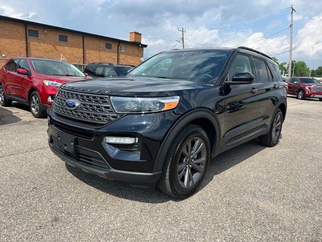 Certified 2023 Ford Explorer XLT w/ Equipment Group 202A AWD/4WD image 29
