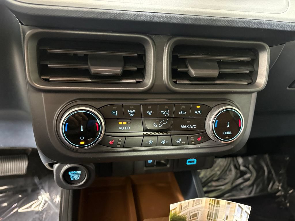 Certified 2024 Ford Maverick Lariat w/ 4K Tow Package AWD/4WD image 19