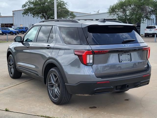 Certified 2025 Ford Explorer ST-Line w/ ST-Line Street Pack AWD/4WD image 18