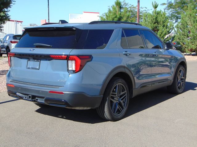 Certified 2025 Ford Explorer ST-Line w/ Premium Package AWD/4WD image 6