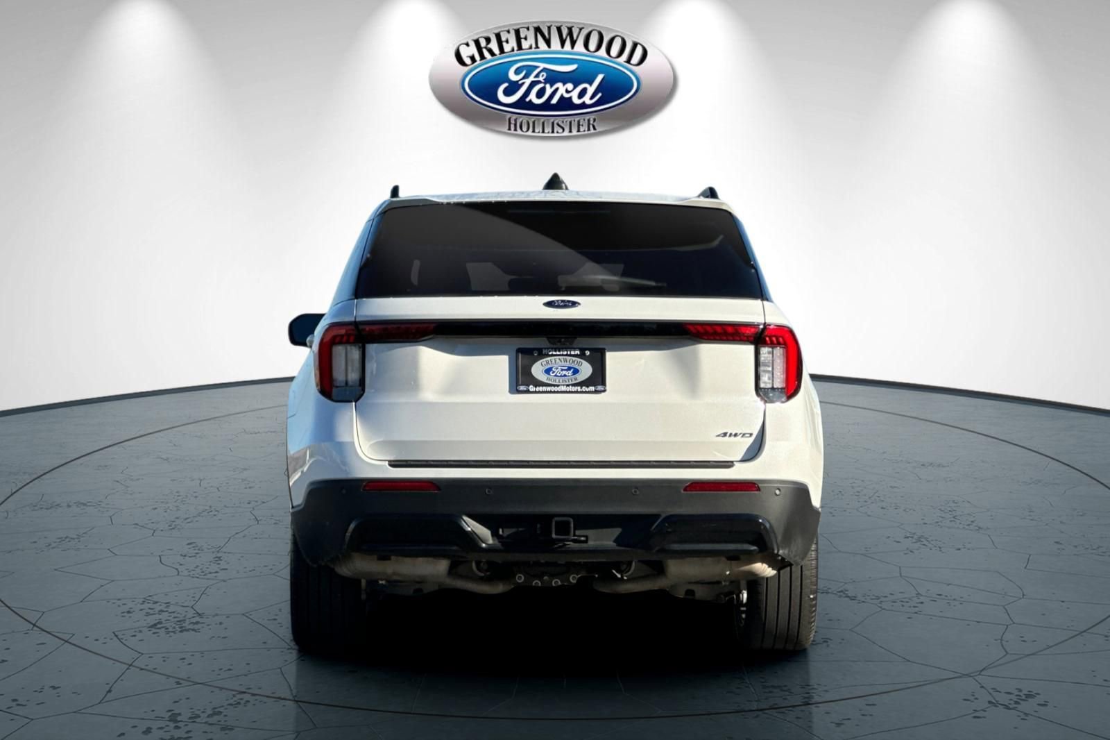 Certified 2025 Ford Explorer ST-Line w/ ST-Line Street Pack image 5