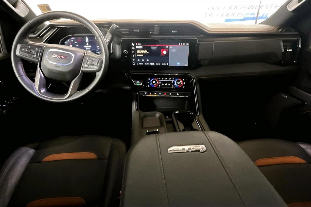 Used 2024 GMC Sierra 2500 AT4 w/ AT4 Premium Plus Package AWD/4WD image 11