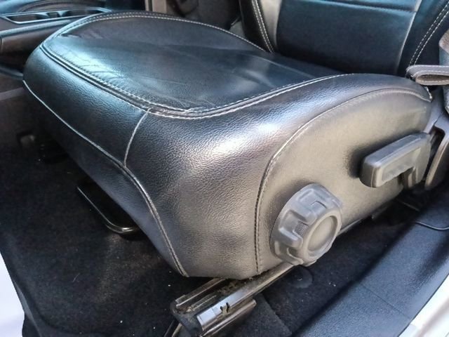 Used 2019 Jeep Wrangler Unlimited Sahara image 15